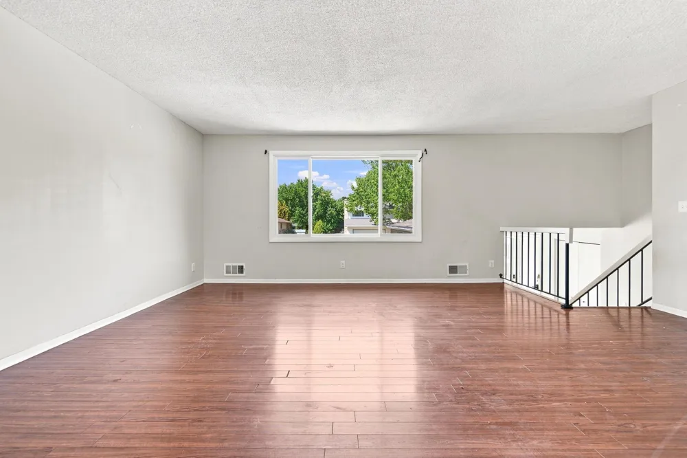360 Brooks Avenue W Roseville, MN 55113
