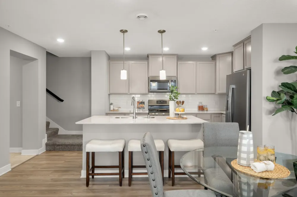 4839 Martingale Drive Woodbury, MN 55129