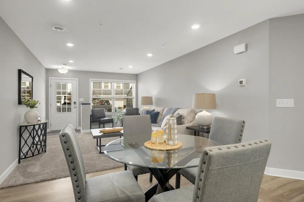 4839 Martingale Drive Woodbury, MN 55129