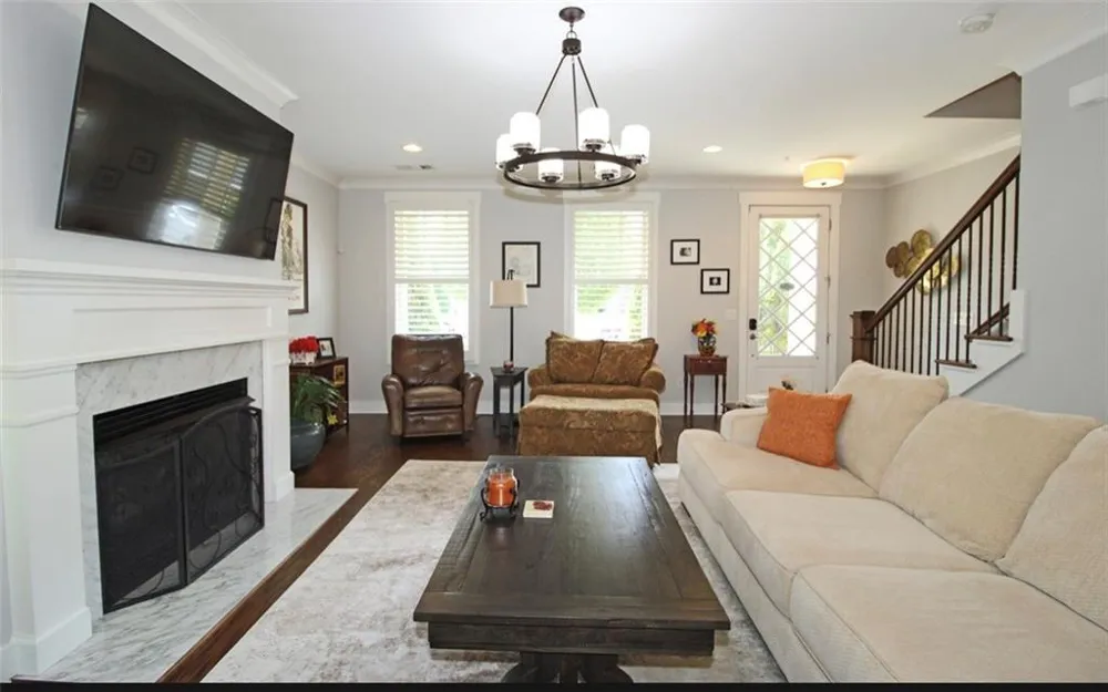 216 Dawson Drive Woodstock, GA 30188