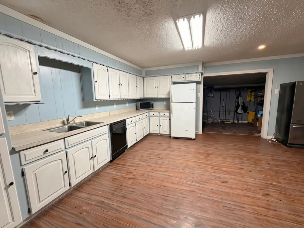 105 Bolton Road Granbury, TX 76049