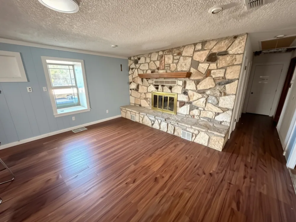 105 Bolton Road Granbury, TX 76049