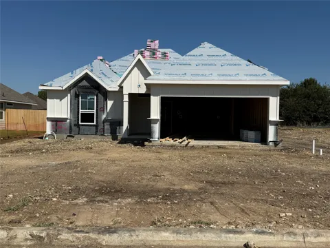 107 Jenjira Way