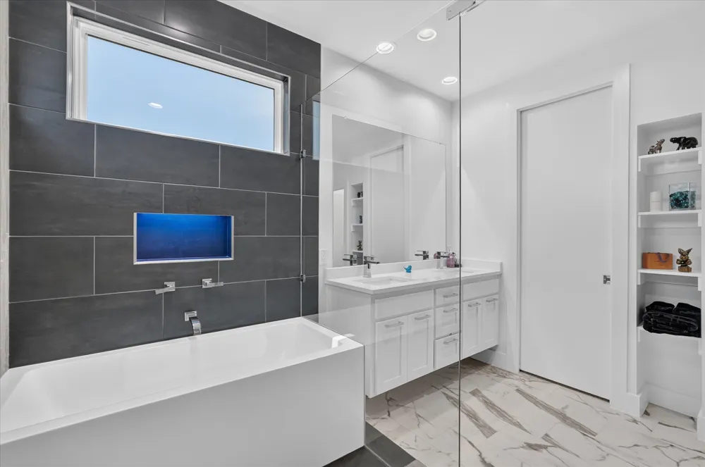 4312 Cedar Springs Road #102 Dallas, TX 75219