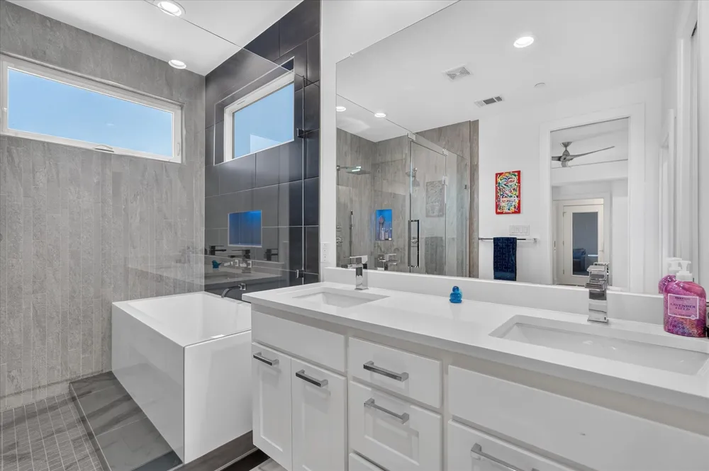 4312 Cedar Springs Road #102 Dallas, TX 75219
