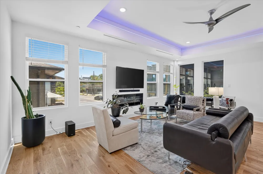 4312 Cedar Springs Road #102 Dallas, TX 75219