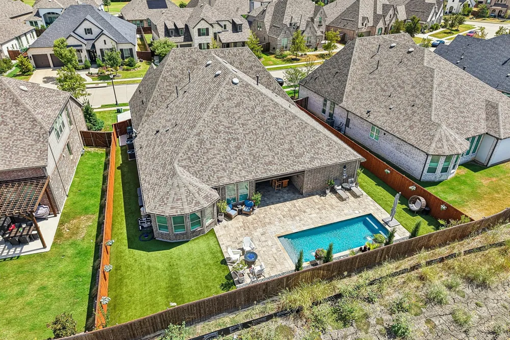 1517 Cedar Berry Drive Aubrey, TX 76227