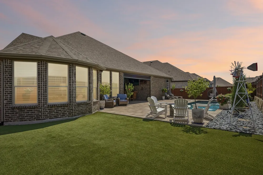 1517 Cedar Berry Drive Aubrey, TX 76227