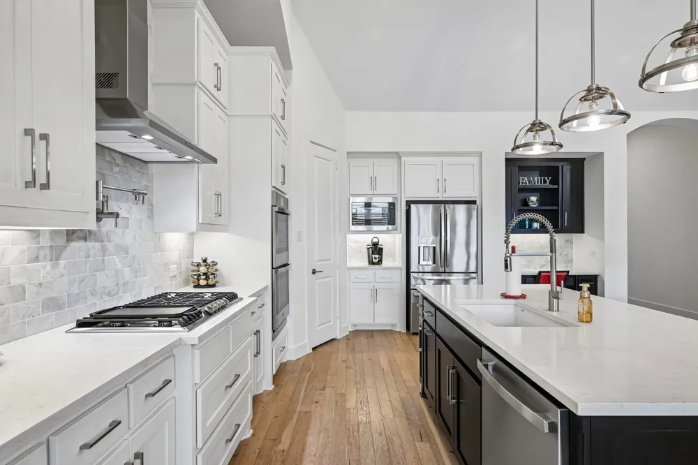 1517 Cedar Berry Drive Aubrey, TX 76227