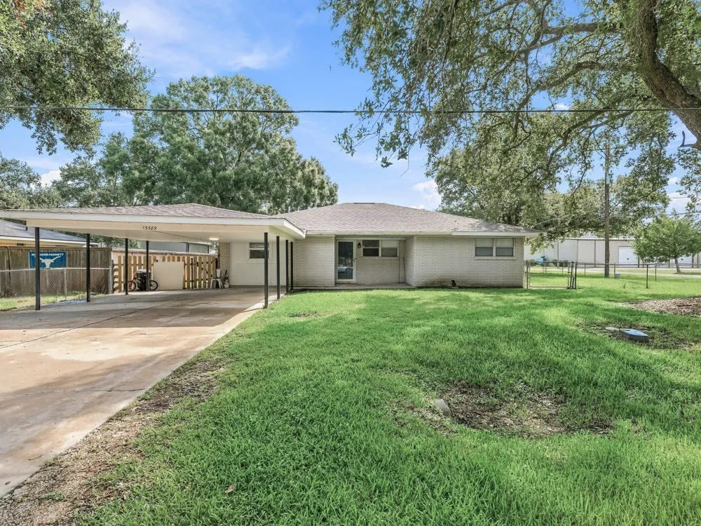 15589 San Jacinto Street Hamshire, TX 77622