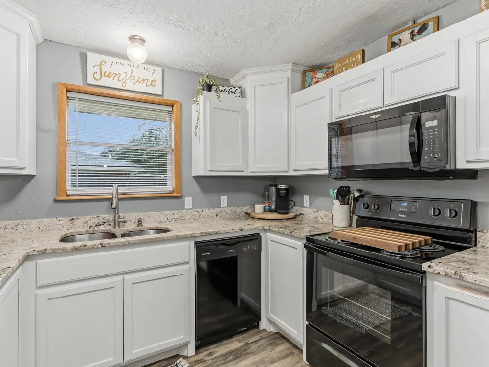 15589 San Jacinto Street Hamshire, TX 77622
