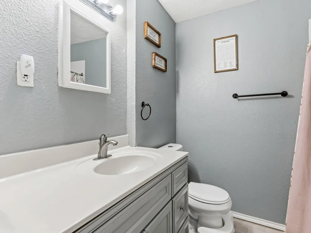 15589 San Jacinto Street Hamshire, TX 77622