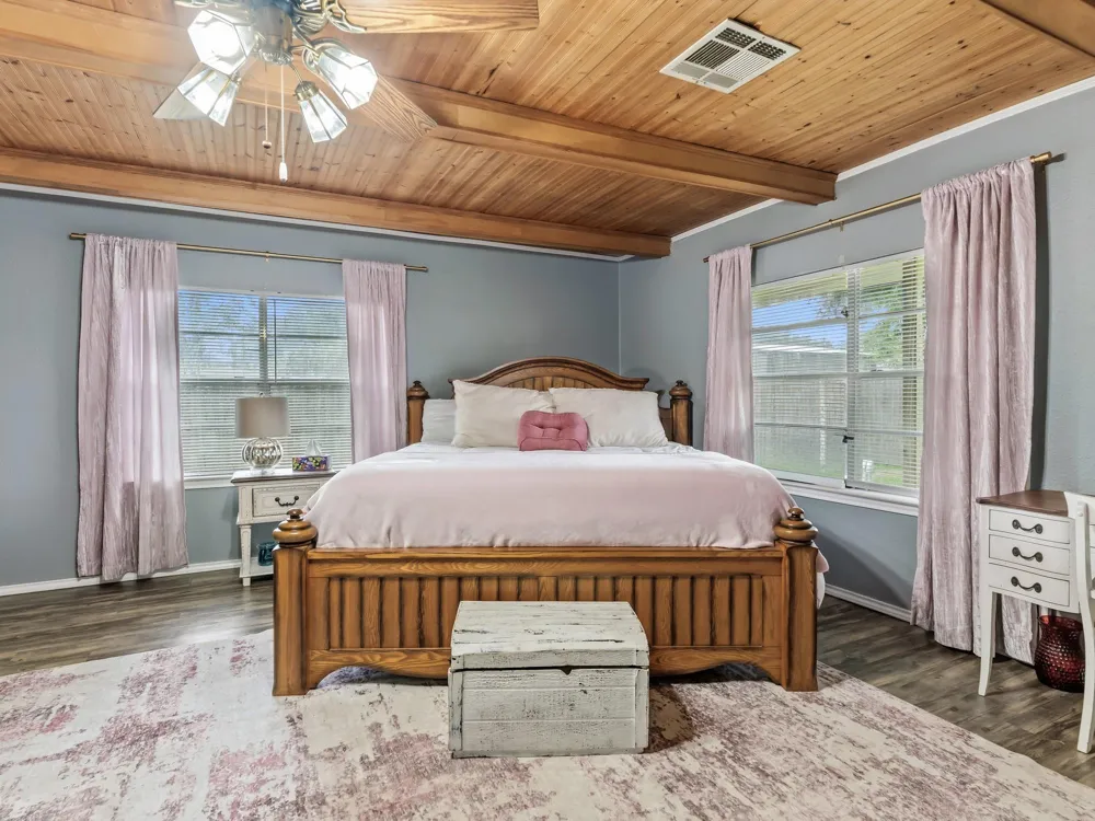 15589 San Jacinto Street Hamshire, TX 77622