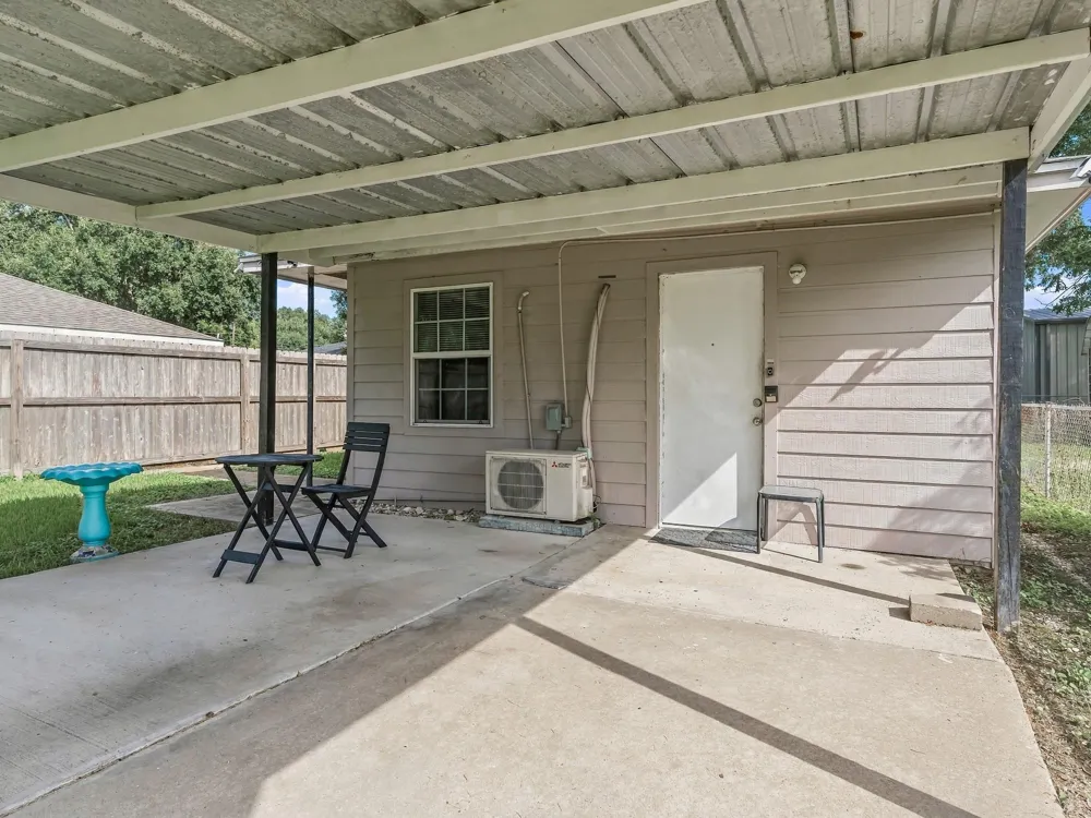 15589 San Jacinto Street Hamshire, TX 77622