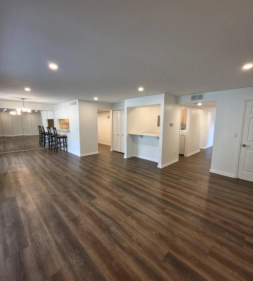 18233 University Park Drive Livonia, MI 48152