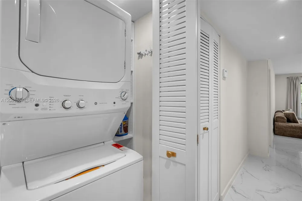 11158 W Sample Rd #11158 Coral Springs, FL 33065