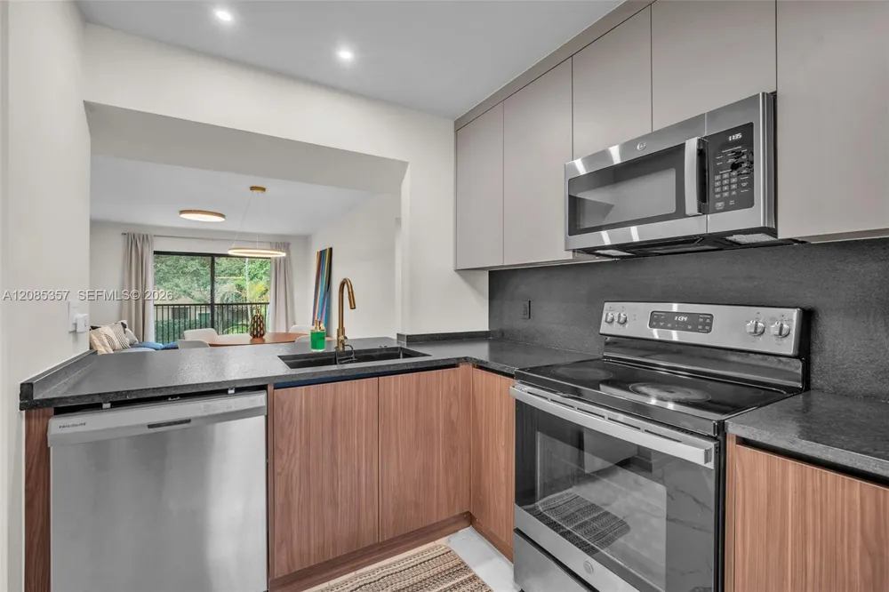 11158 W Sample Rd #11158 Coral Springs, FL 33065