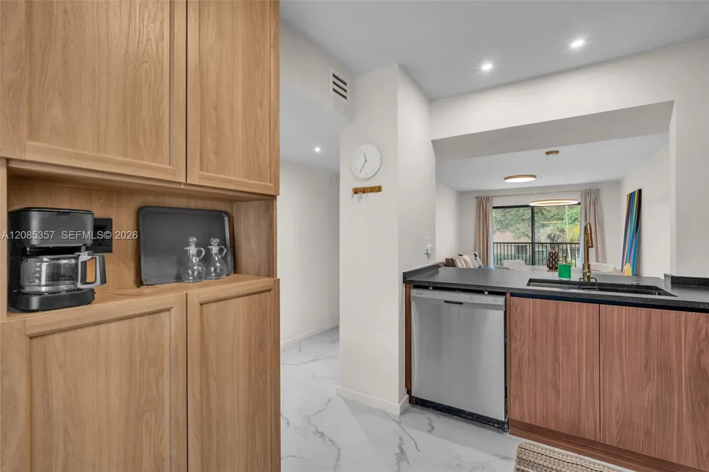 11158 W Sample Rd #11158 Coral Springs, FL 33065