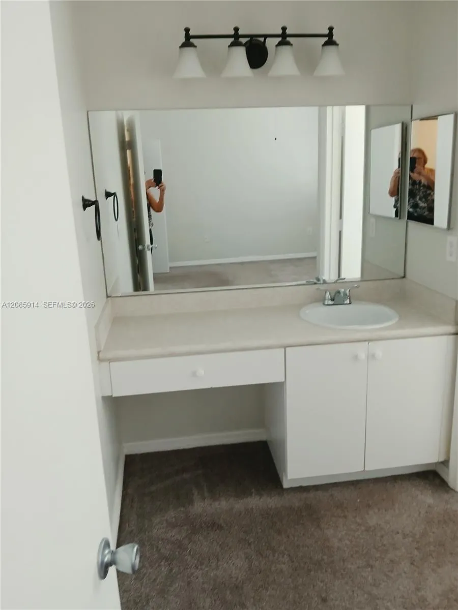 105 Hidden Ct Rd #A-3 Hollywood, FL 33023