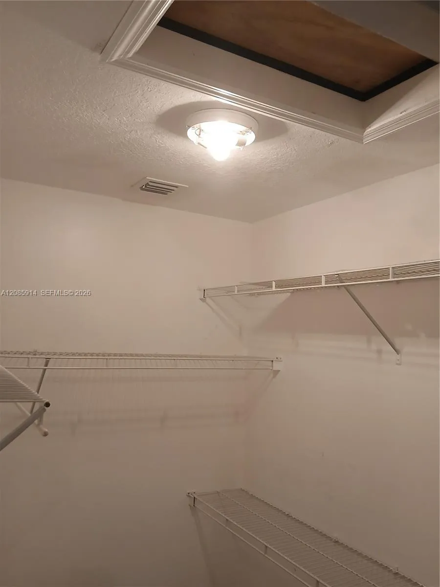 105 Hidden Ct Rd #A-3 Hollywood, FL 33023