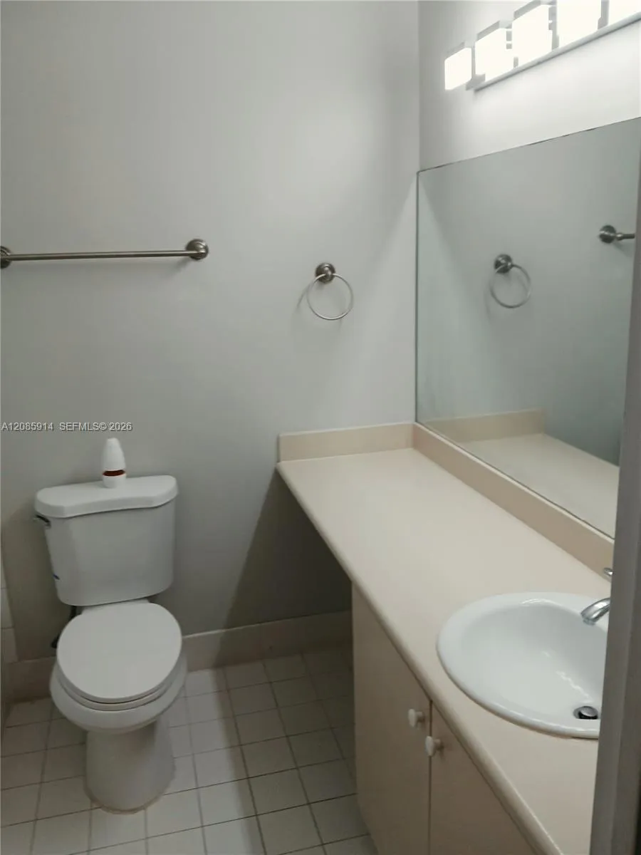 105 Hidden Ct Rd #A-3 Hollywood, FL 33023