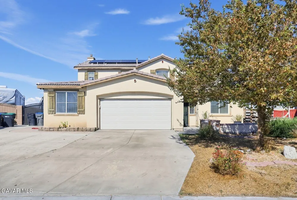 2460 Newberry Street Rosamond, CA 93560