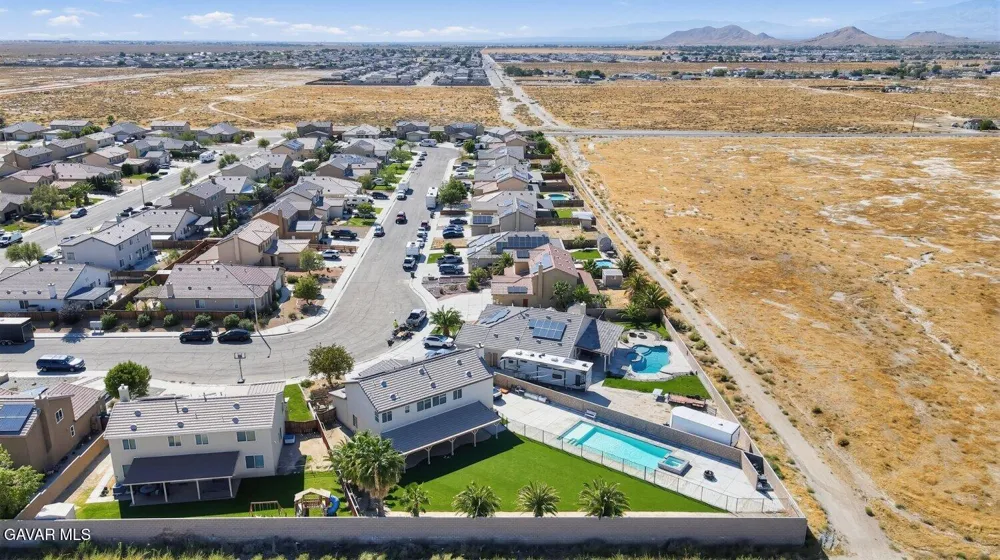 2460 Newberry Street Rosamond, CA 93560