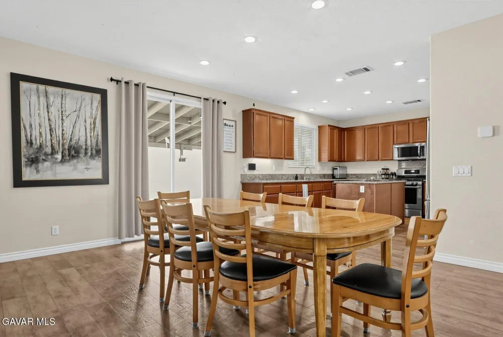 2460 Newberry Street Rosamond, CA 93560