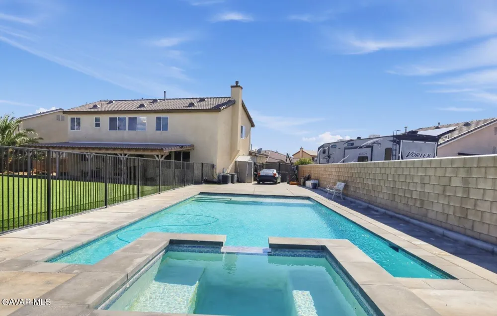 2460 Newberry Street Rosamond, CA 93560