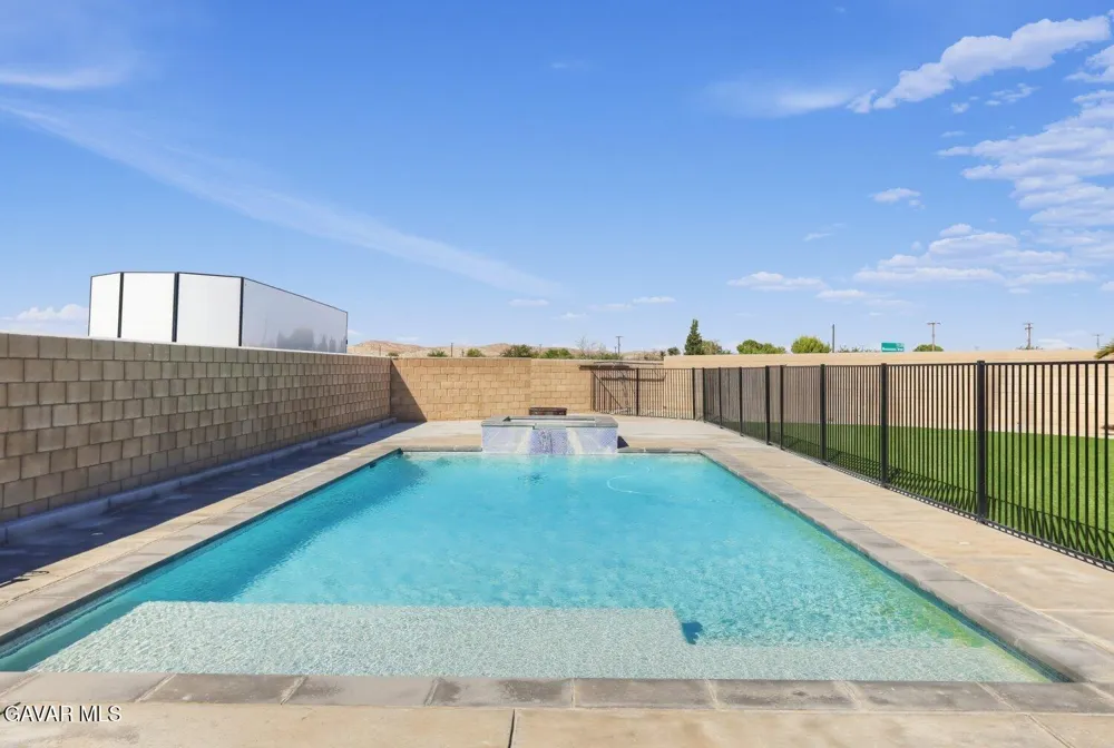 2460 Newberry Street Rosamond, CA 93560