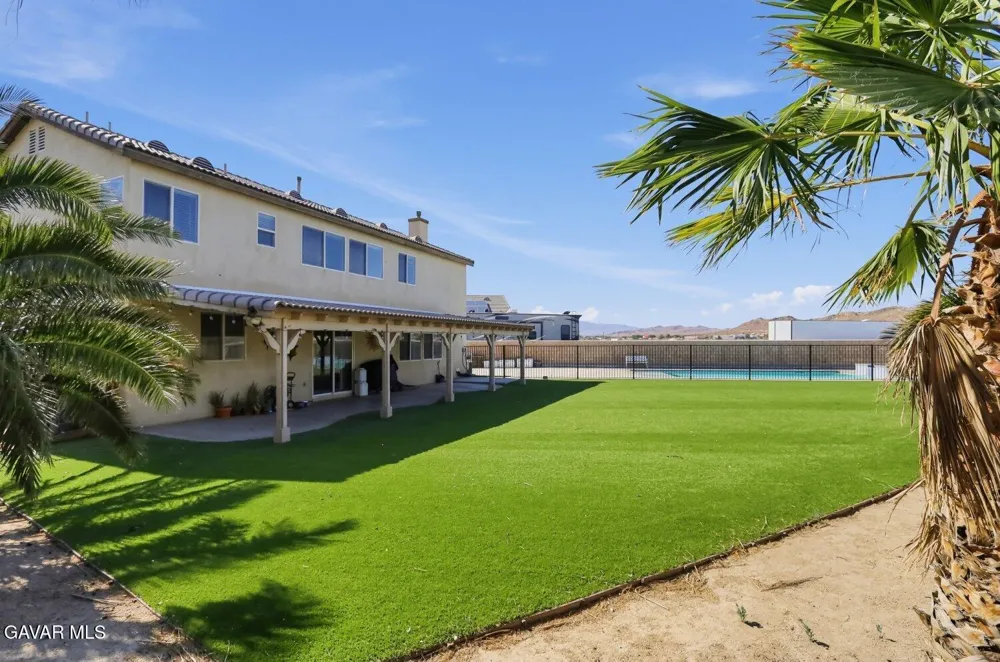 2460 Newberry Street Rosamond, CA 93560