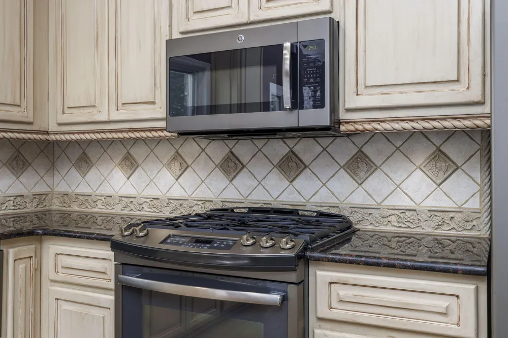 3972 Greenwood Street Rochester Hills City, MI 48309