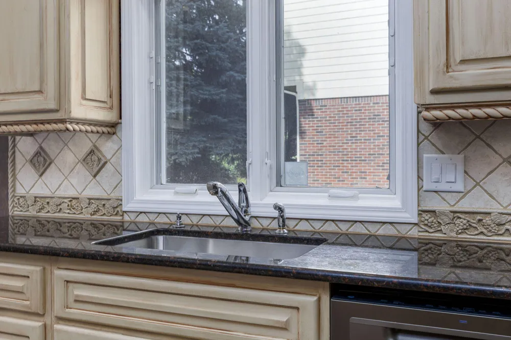 3972 Greenwood Street Rochester Hills City, MI 48309