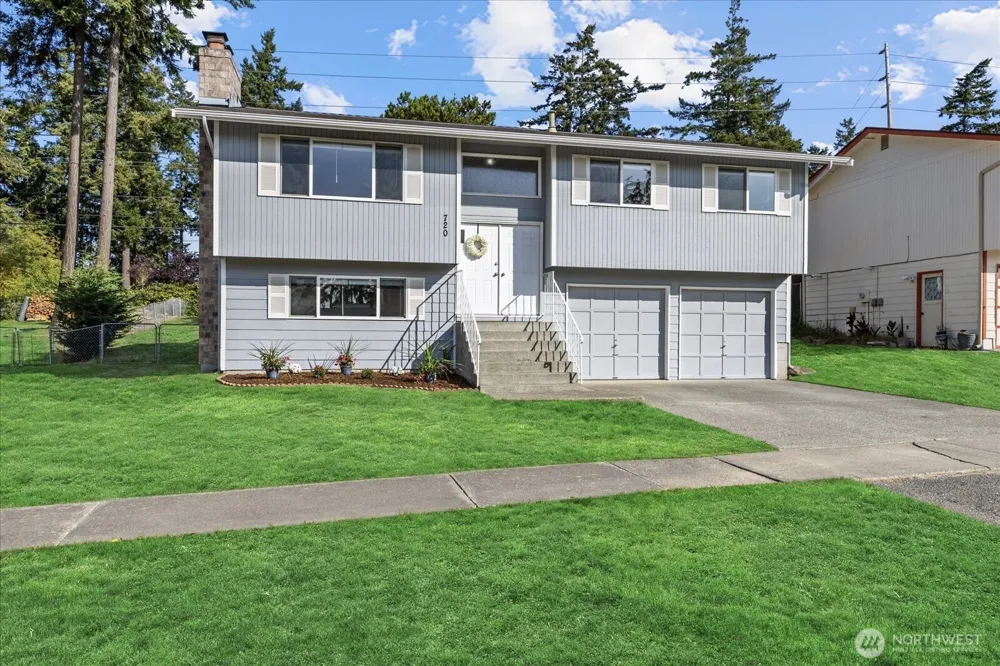 720 NW Hyak Drive Oak Harbor, WA 98277