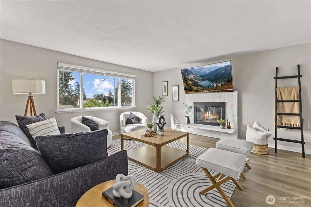 720 NW Hyak Drive Oak Harbor, WA 98277
