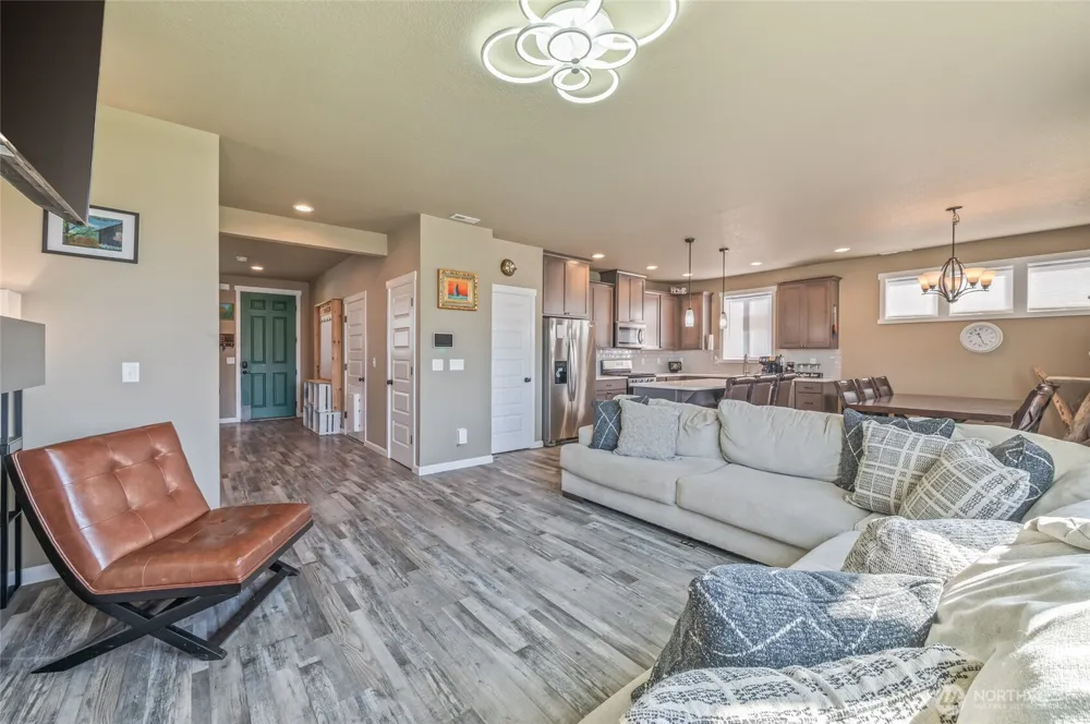 502 NE L STREET Quincy, WA 98848