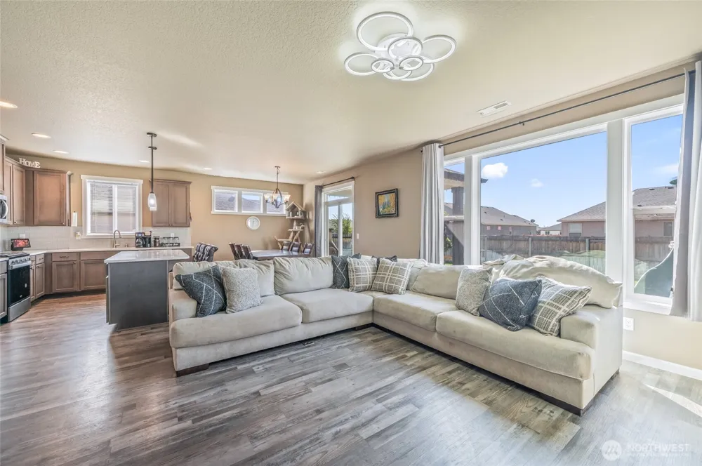 502 NE L STREET Quincy, WA 98848