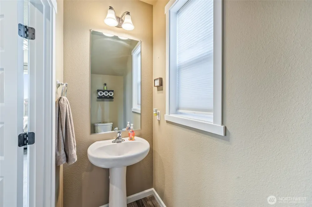 502 NE L STREET Quincy, WA 98848