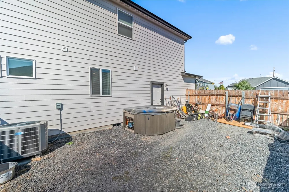502 NE L STREET Quincy, WA 98848