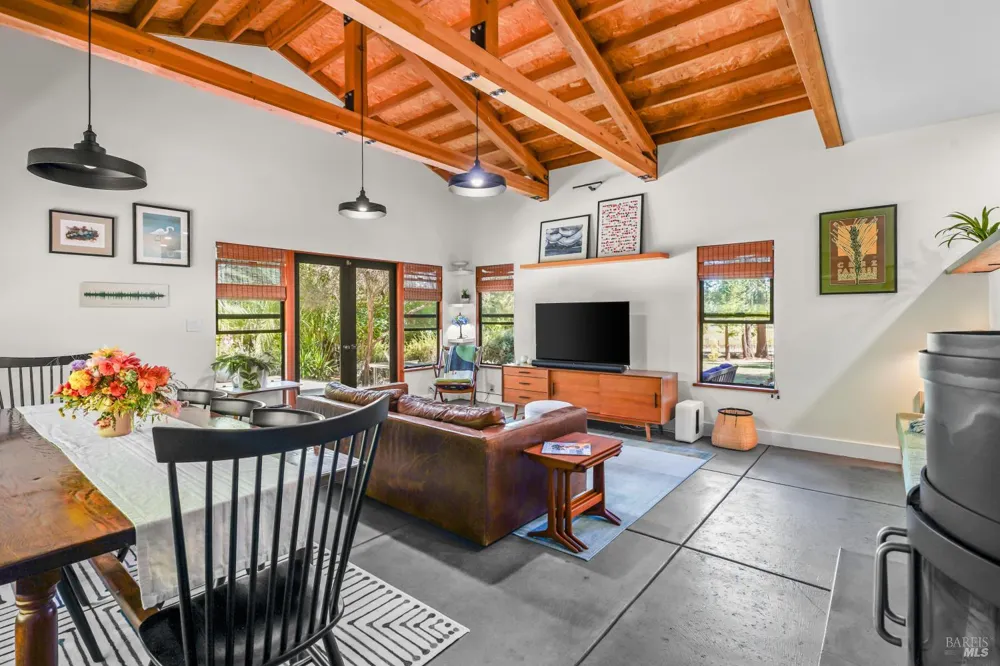 9787 Mill Station Road Sebastopol, CA 95472