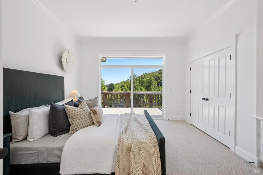 489 Green Glen Way Mill Valley, CA 94941