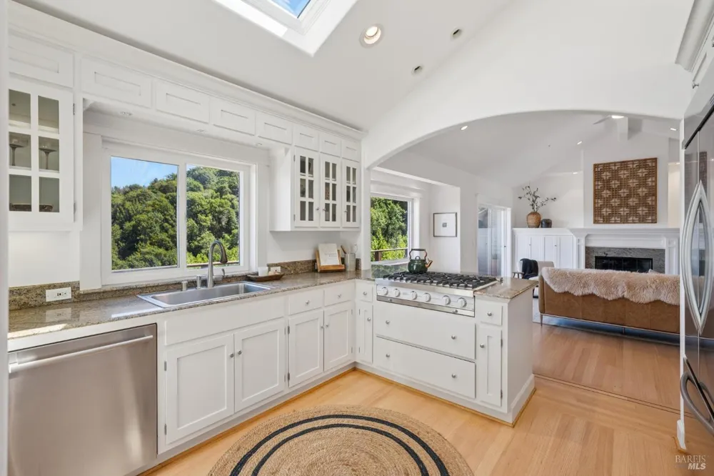 489 Green Glen Way Mill Valley, CA 94941