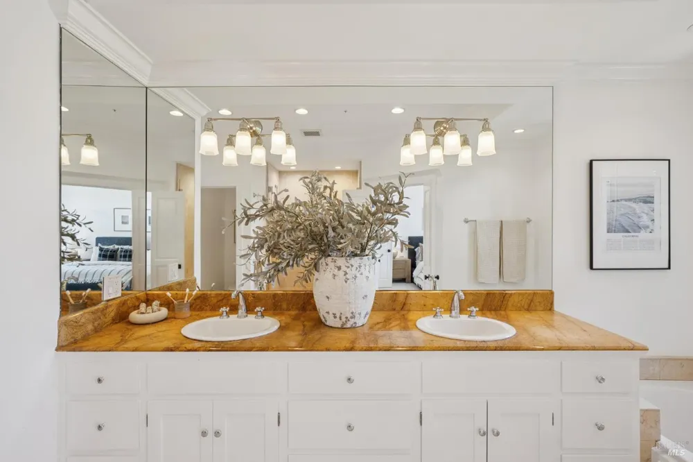 489 Green Glen Way Mill Valley, CA 94941