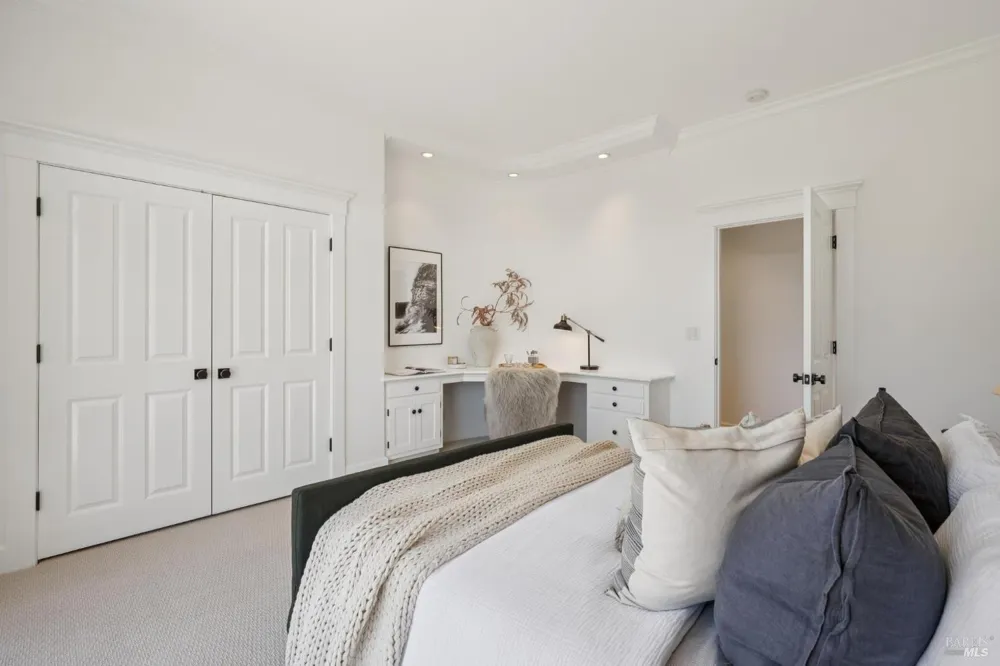 489 Green Glen Way Mill Valley, CA 94941
