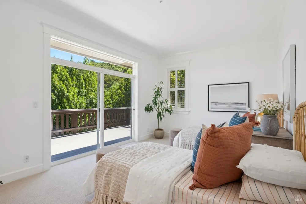 489 Green Glen Way Mill Valley, CA 94941