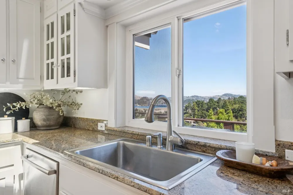 489 Green Glen Way Mill Valley, CA 94941