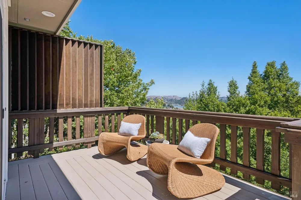 489 Green Glen Way Mill Valley, CA 94941