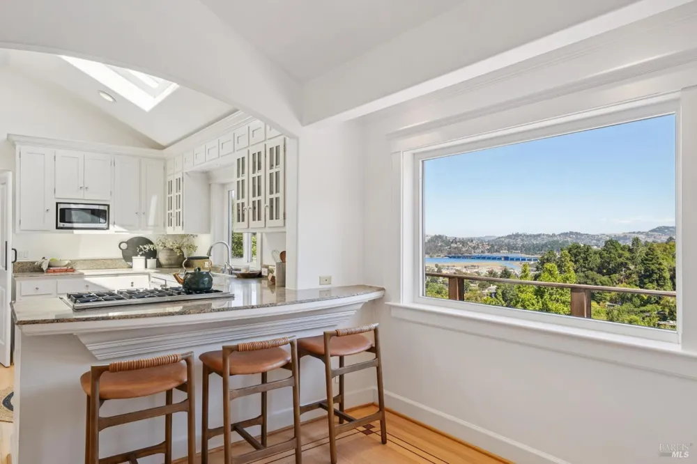 489 Green Glen Way Mill Valley, CA 94941