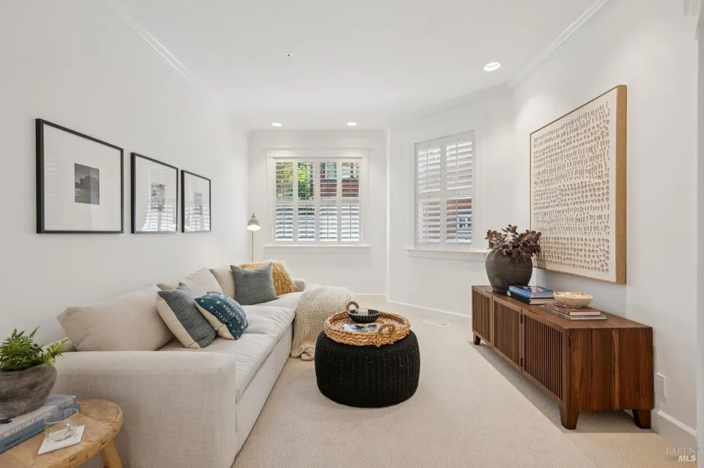 489 Green Glen Way Mill Valley, CA 94941