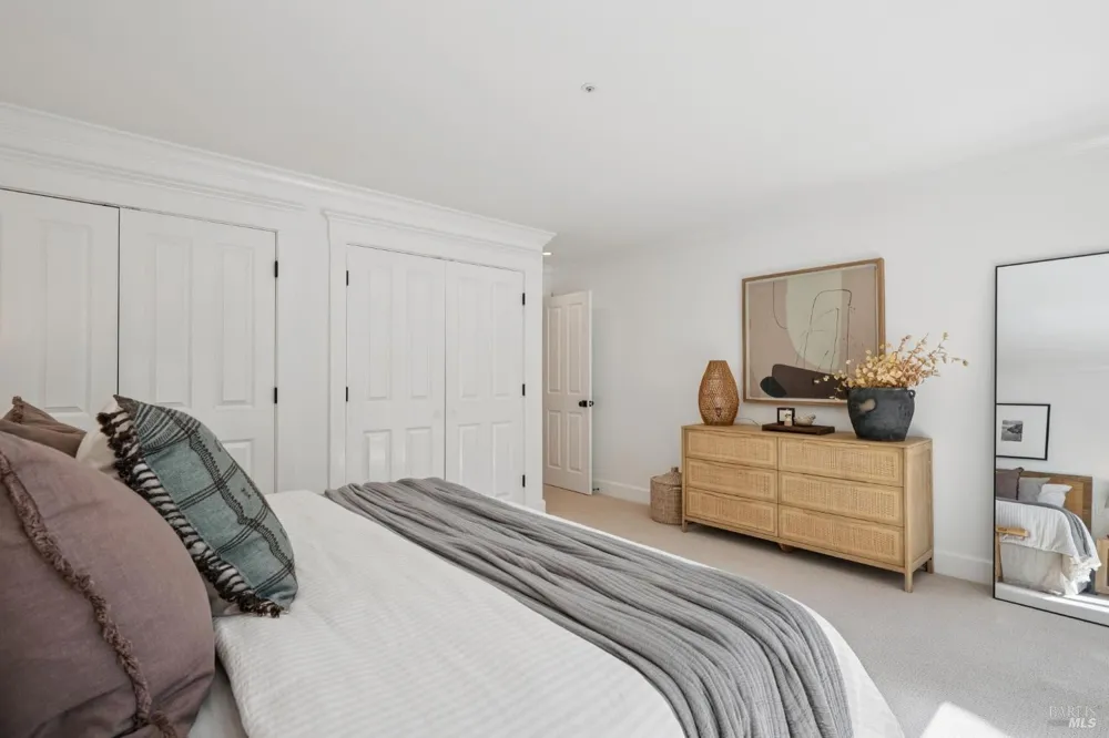 489 Green Glen Way Mill Valley, CA 94941